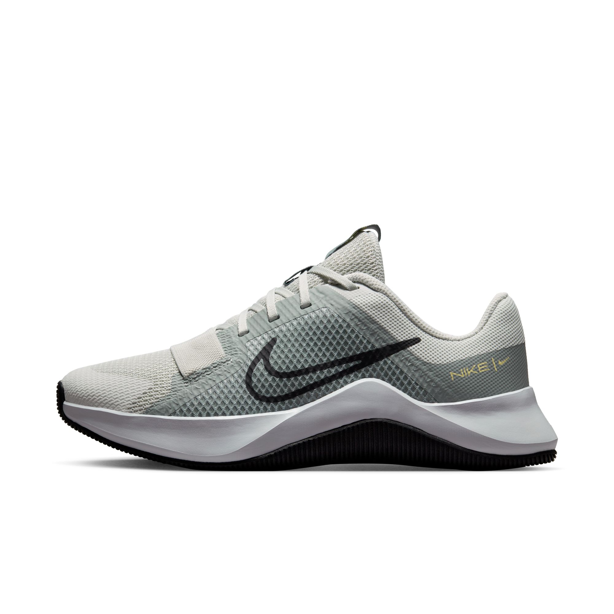 DM0824-006 - W NIKE MC TRAINER 2
