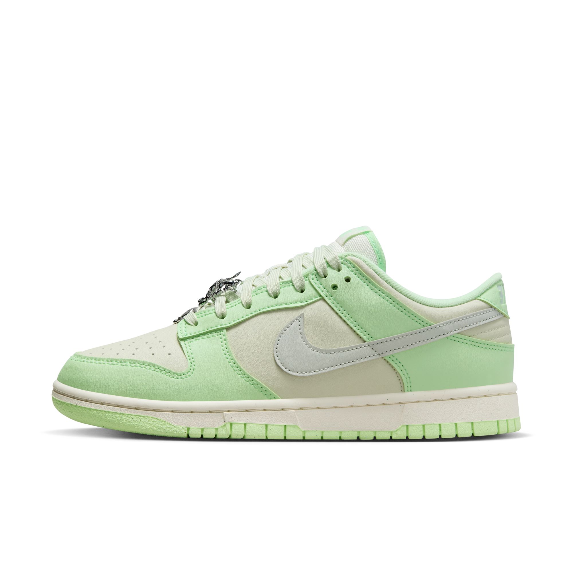 FN6344-001 - W NIKE DUNK LOW NN SE
