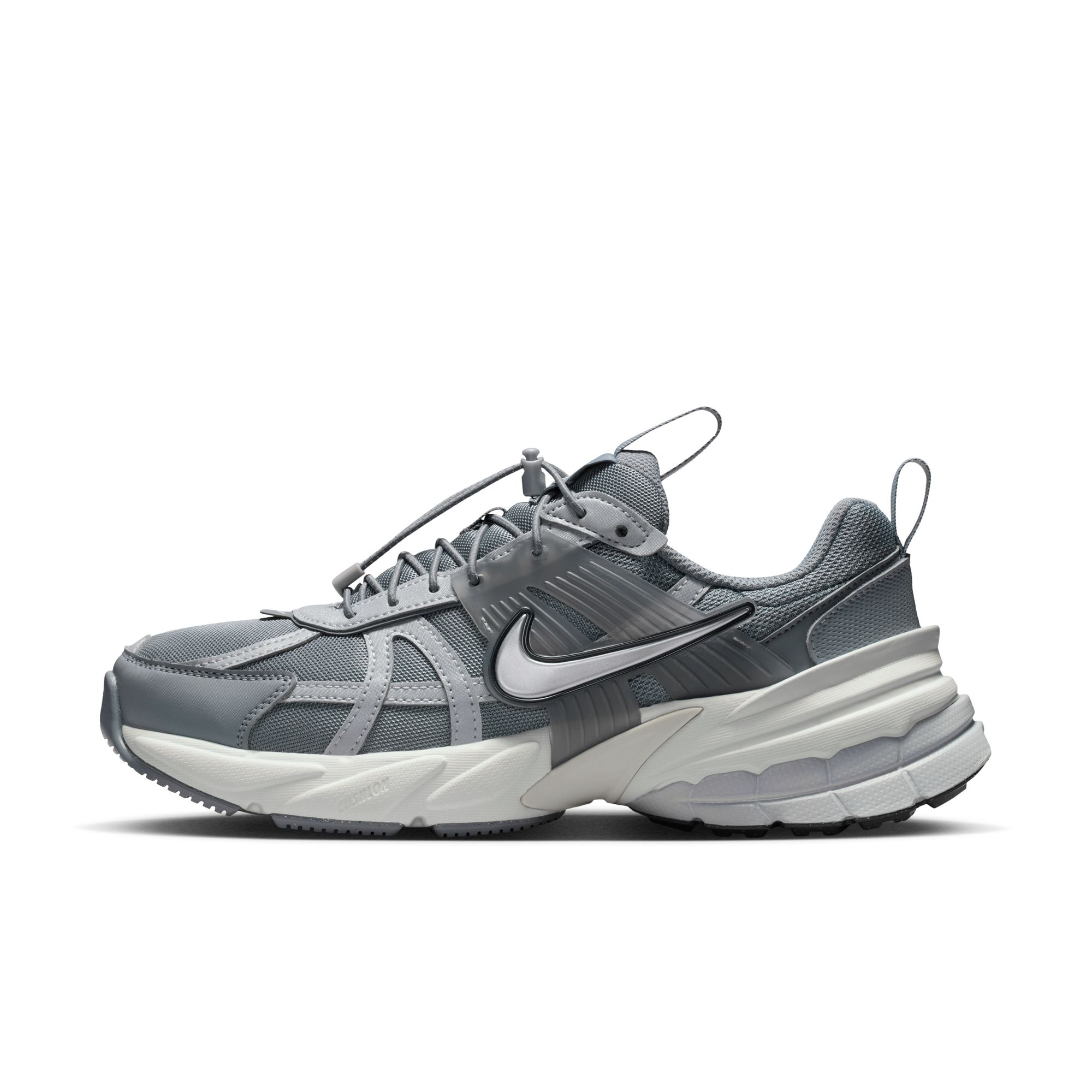 IH0388-002 - W NIKE V2K RUN